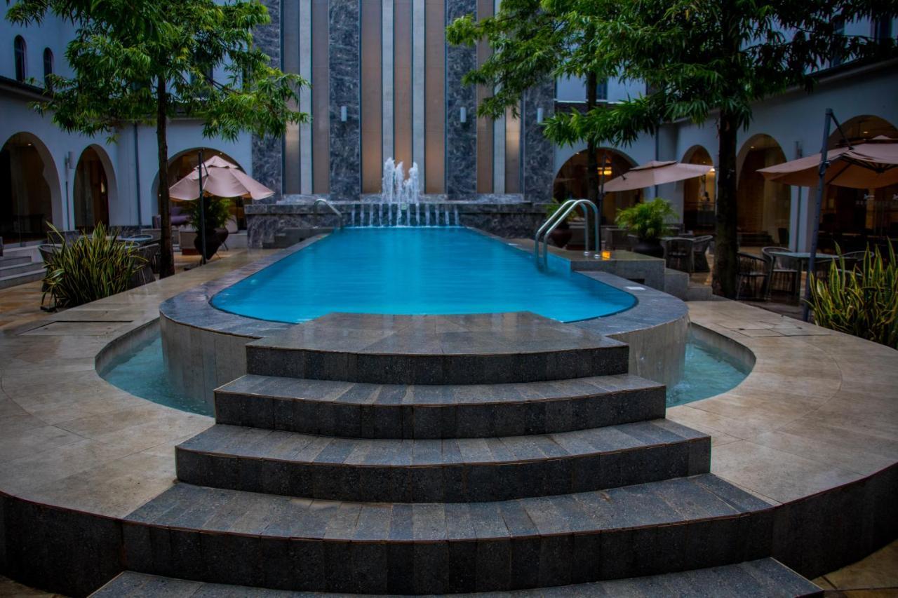 Radisson Lagos Ikeja Exteriör bild